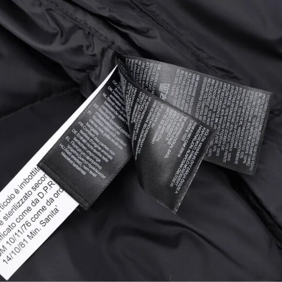 The North Face 1996 Retro Nuptse 700 Fill Packable Jacket - Picture 8 of 9